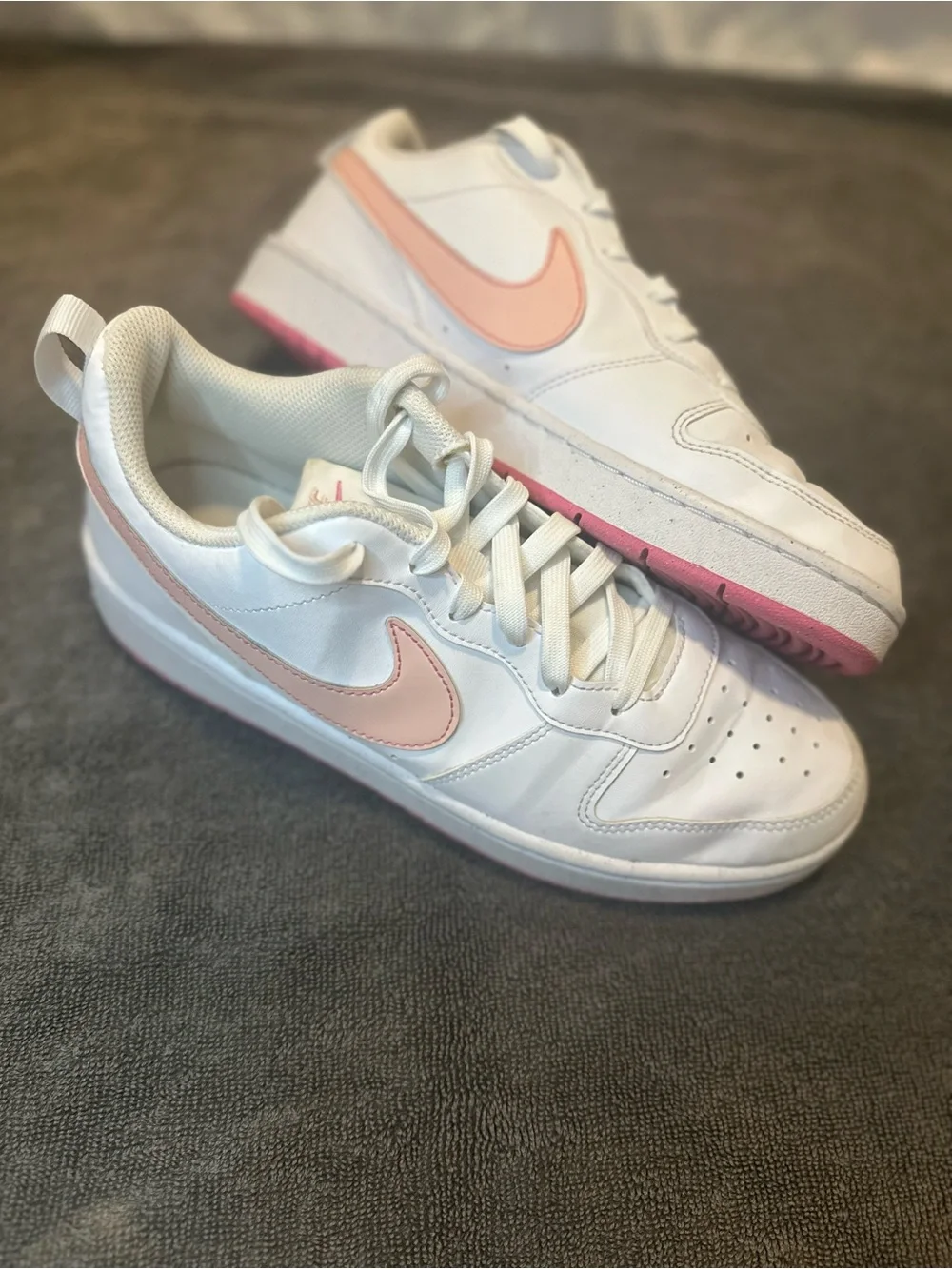 Nike Court Borough Low White & Pink Sneakers – Size 7Y (or women’s 8.5-9)